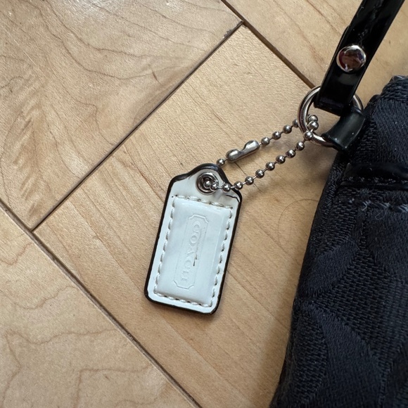 Vintage Coach Park Signature Medium Wristlet - Picture 5 of 13